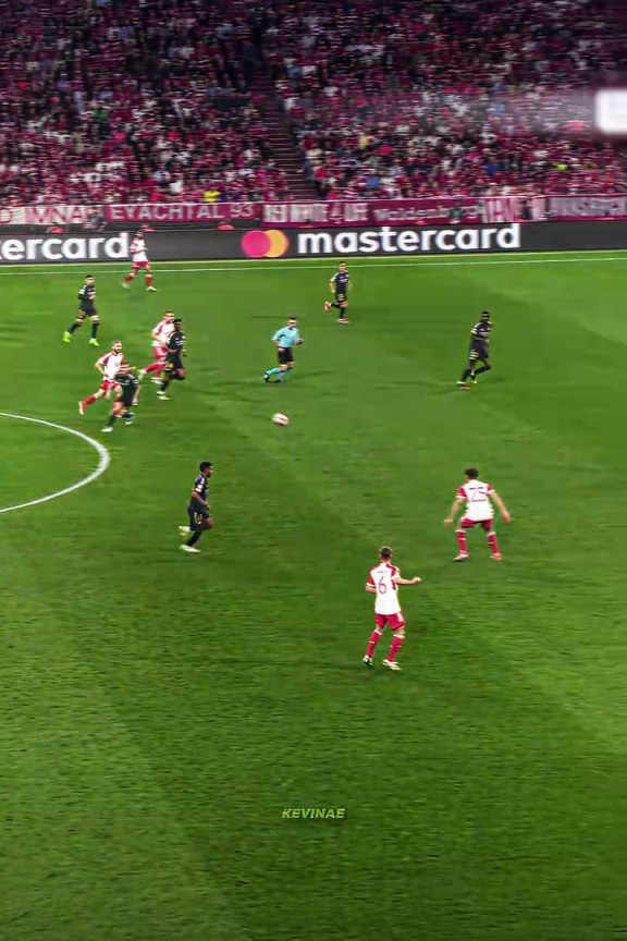 也是为数不多的高光时刻！萨内这下内切爆射让你想到了谁？