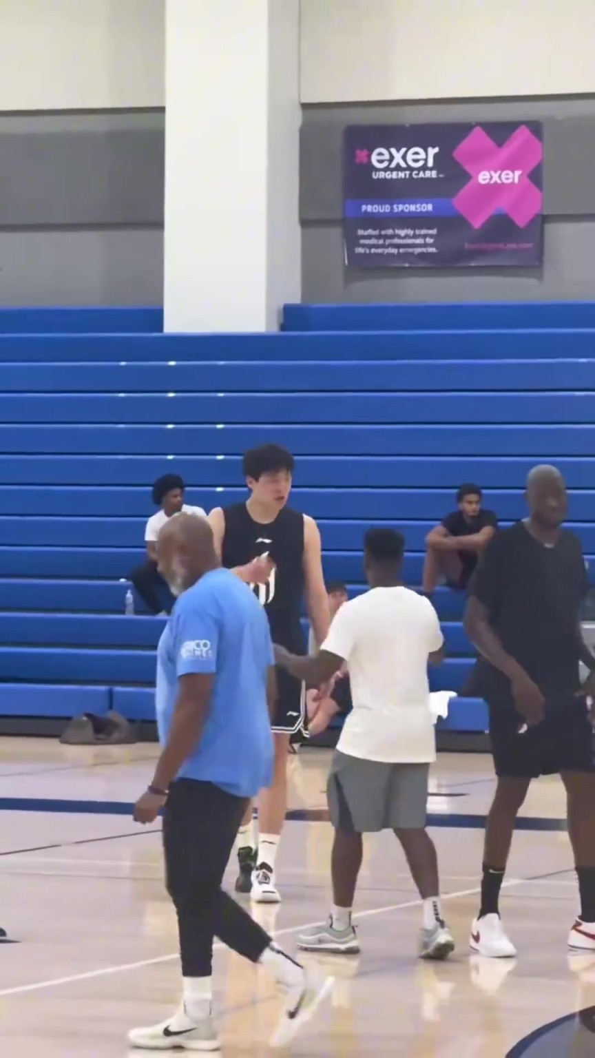 提前适应强度！杨瀚森已经在同多位NBA球员交手