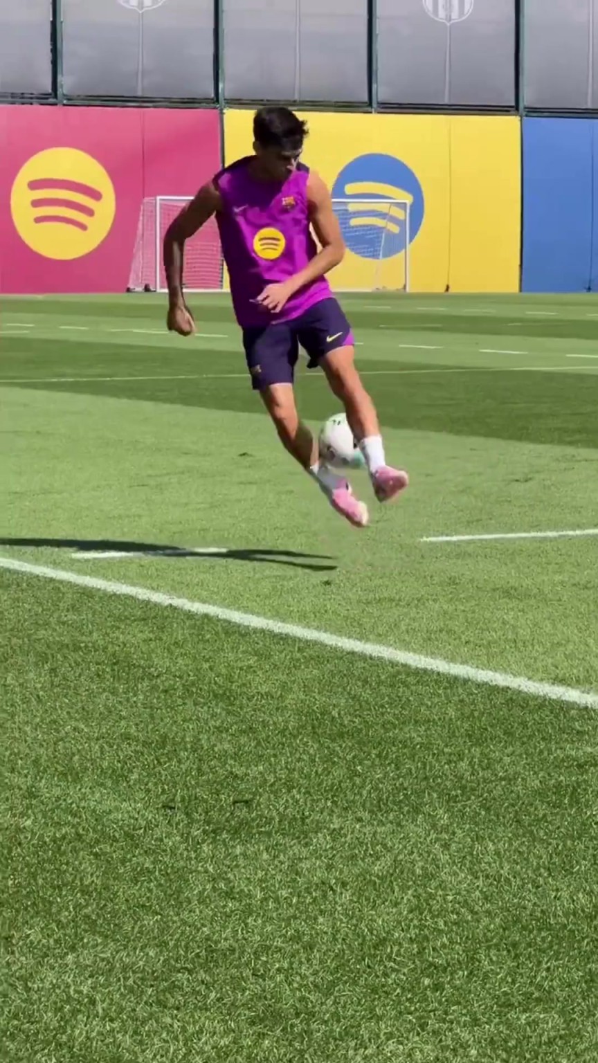 毋庸置疑的巴萨真核！佩德里的地位不亚于拉明亚马尔