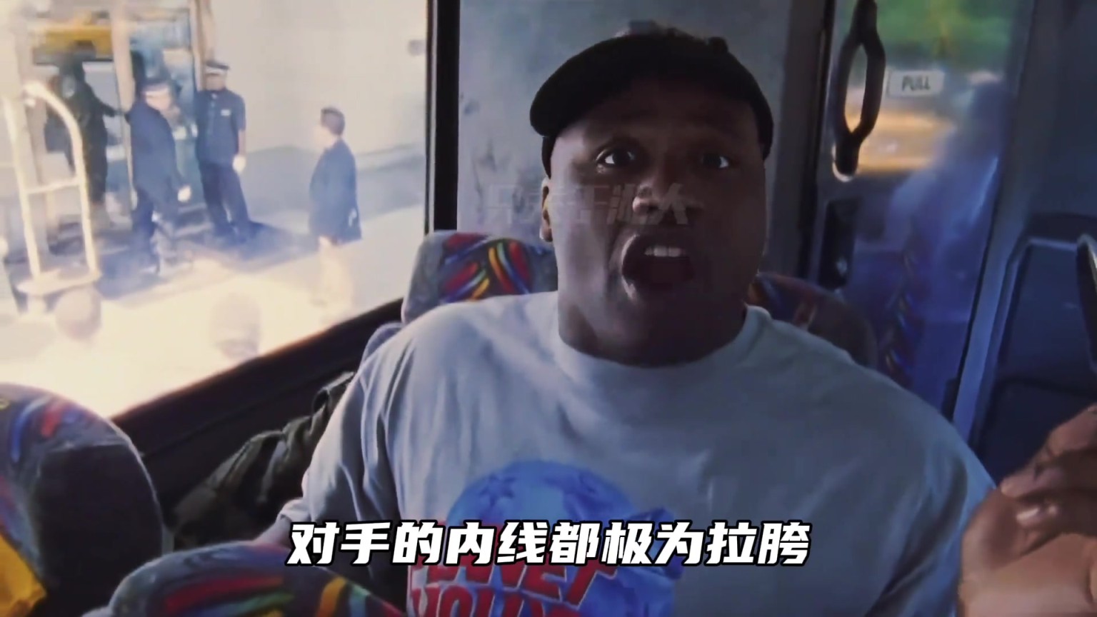 三连冠时期科比为何无缘FMVP？对手也是因素之一呀！