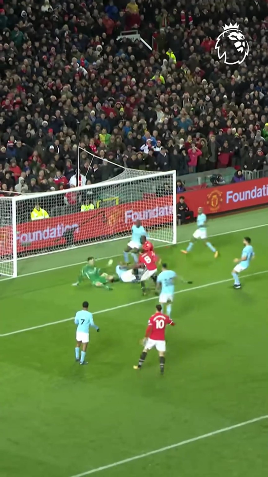 门神！埃德森曼市德比神勇两连扑！