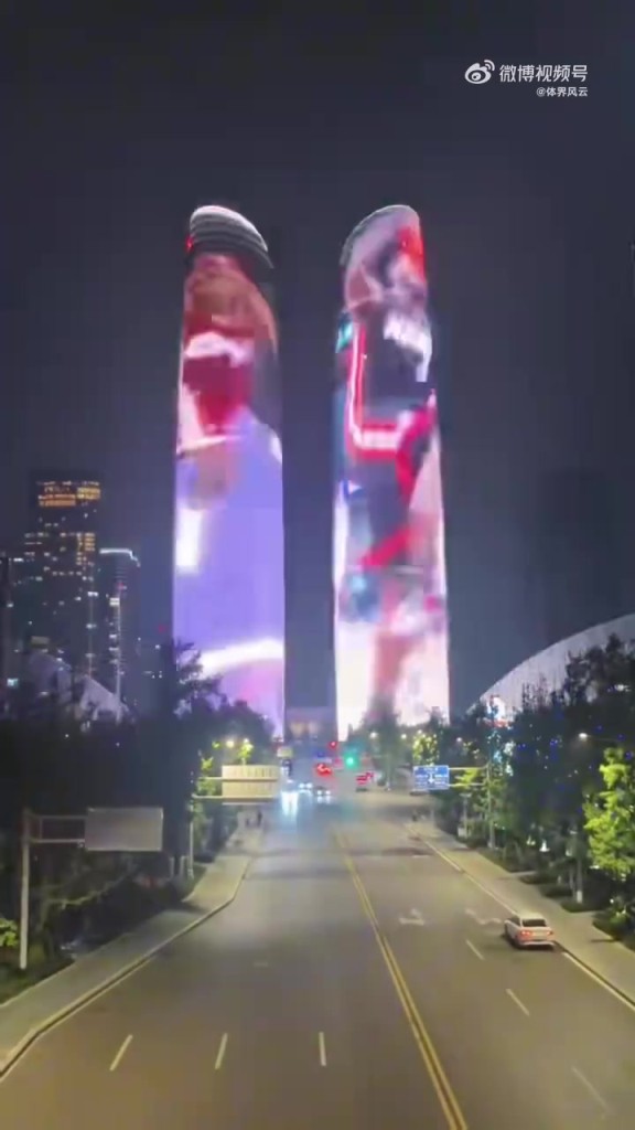 排面拉满！成都双子塔致敬詹姆斯 人气也确实火爆