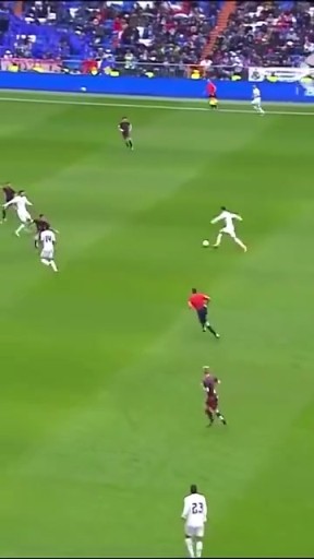 半场以内皆射程！这个位置你竟然敢放C罗？