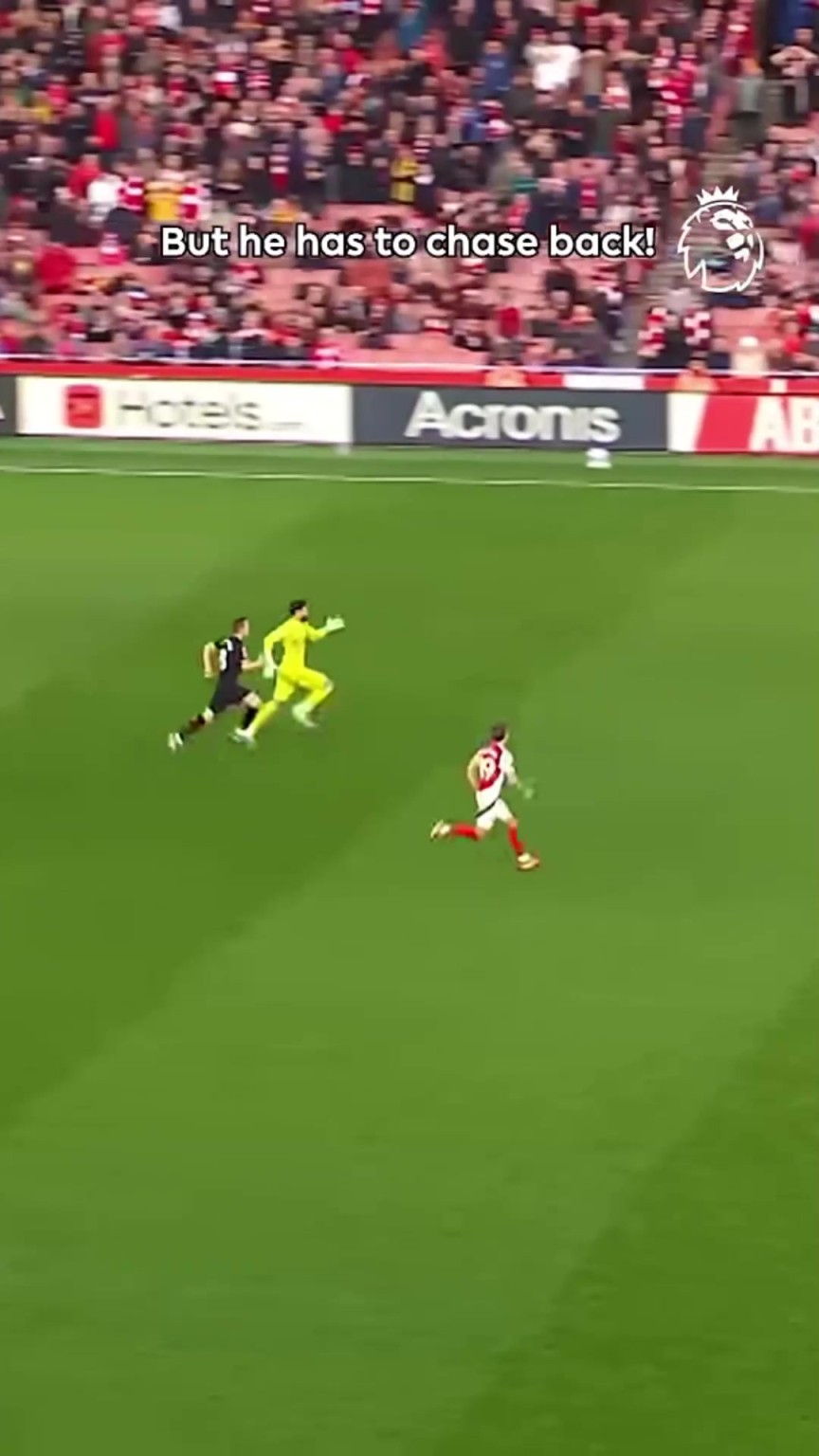 你见过守门员跑得这么快的吗？