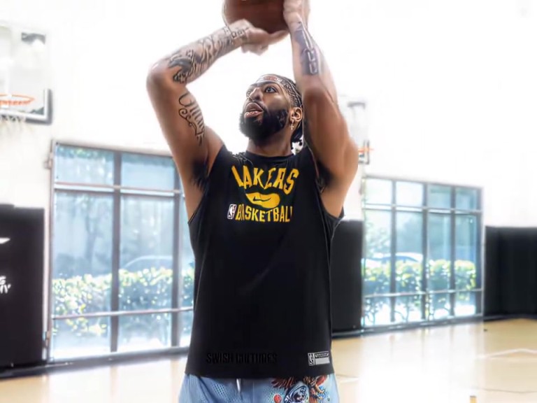 架海紫金梁！浓眉这身材放古代也是个威震一方的将领啊！